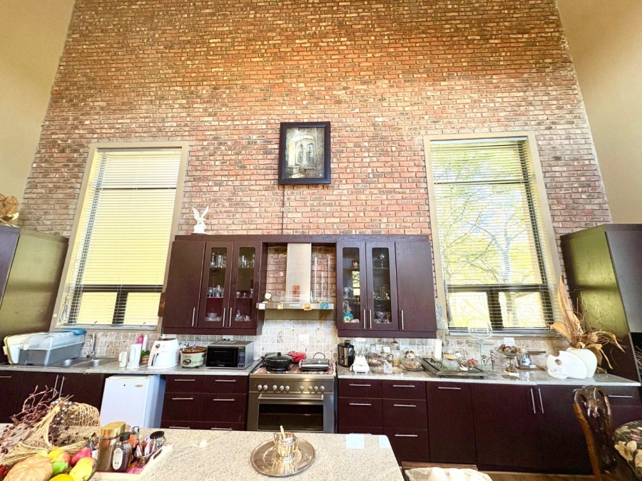 4 Bedroom Property for Sale in Woodland Hills Free State